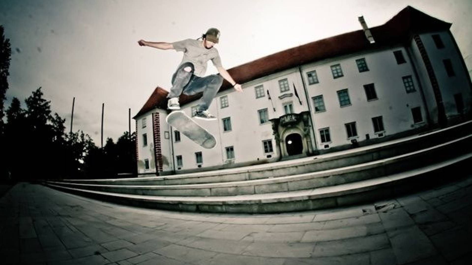 Skejta/bajka se na različnih lokacijah