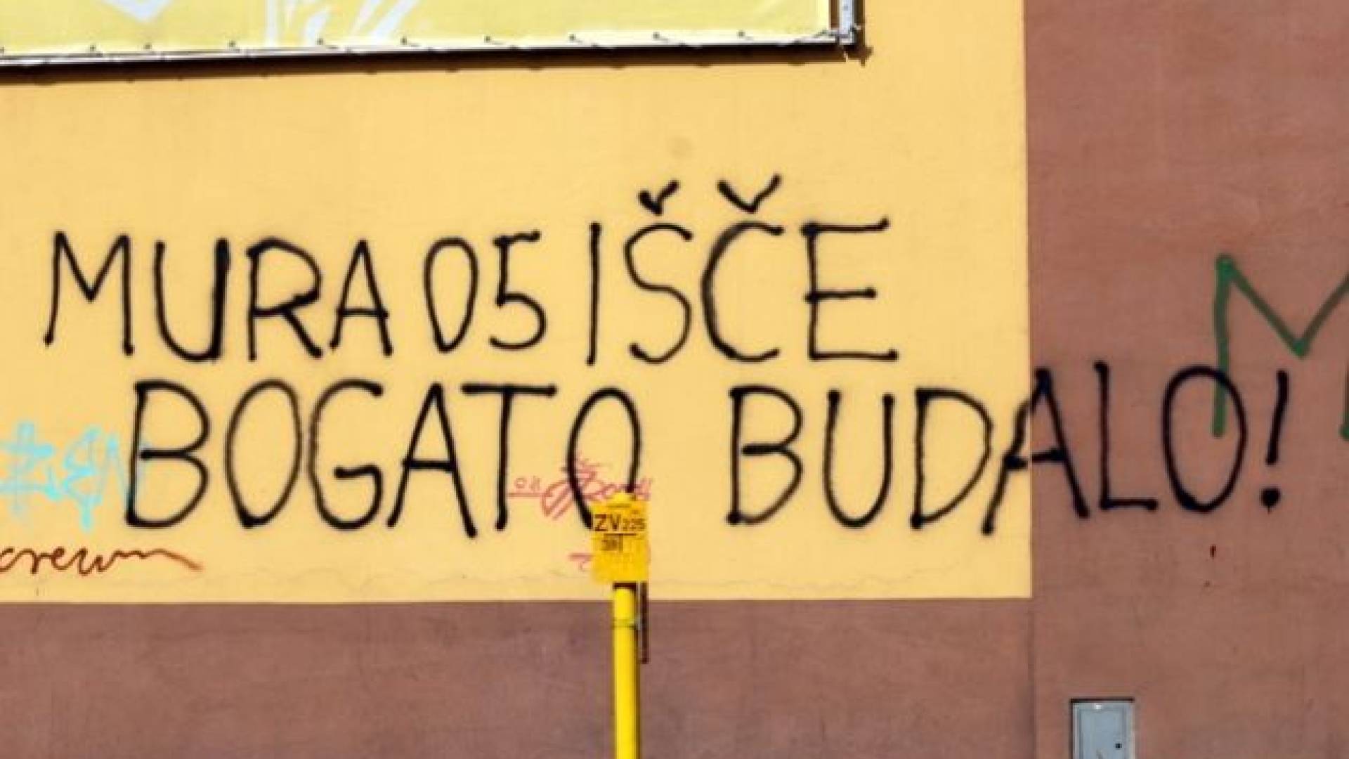 V Murski Soboti se pojavlja vse več grafitov.JPG