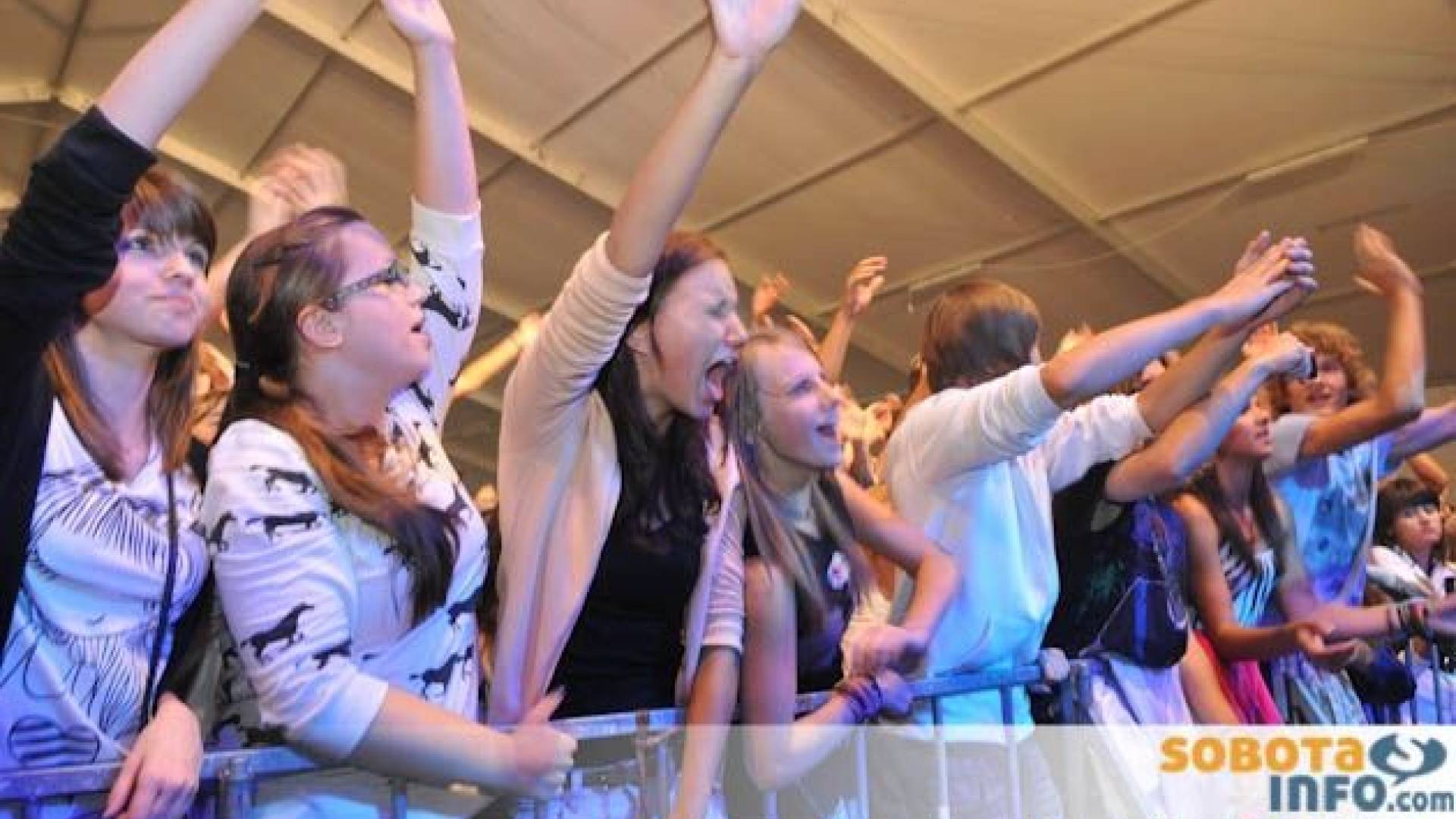 untitled (46 of 104).jpg