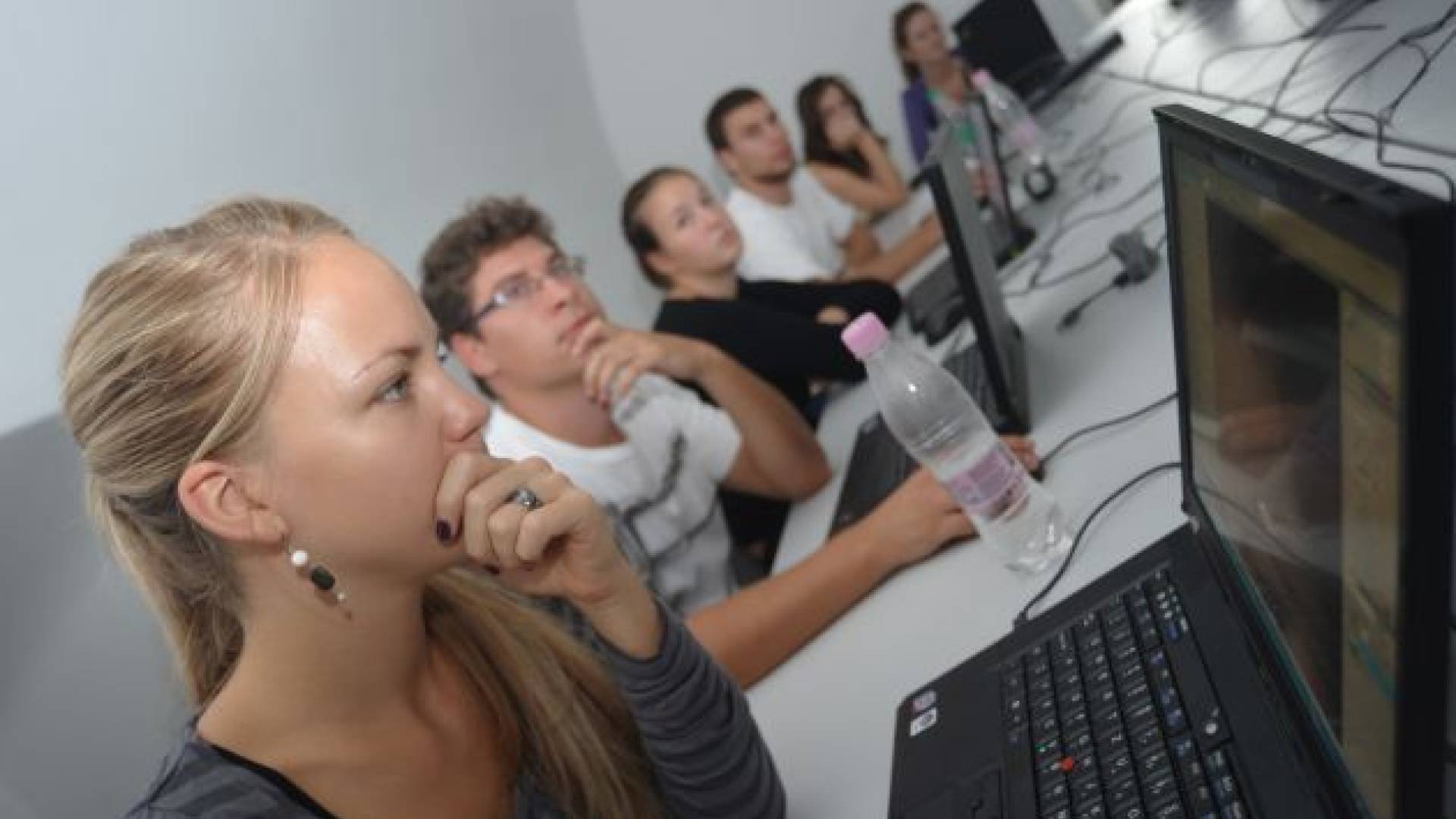 Na brezplačne delavnice se prijavite na www.frisk.si