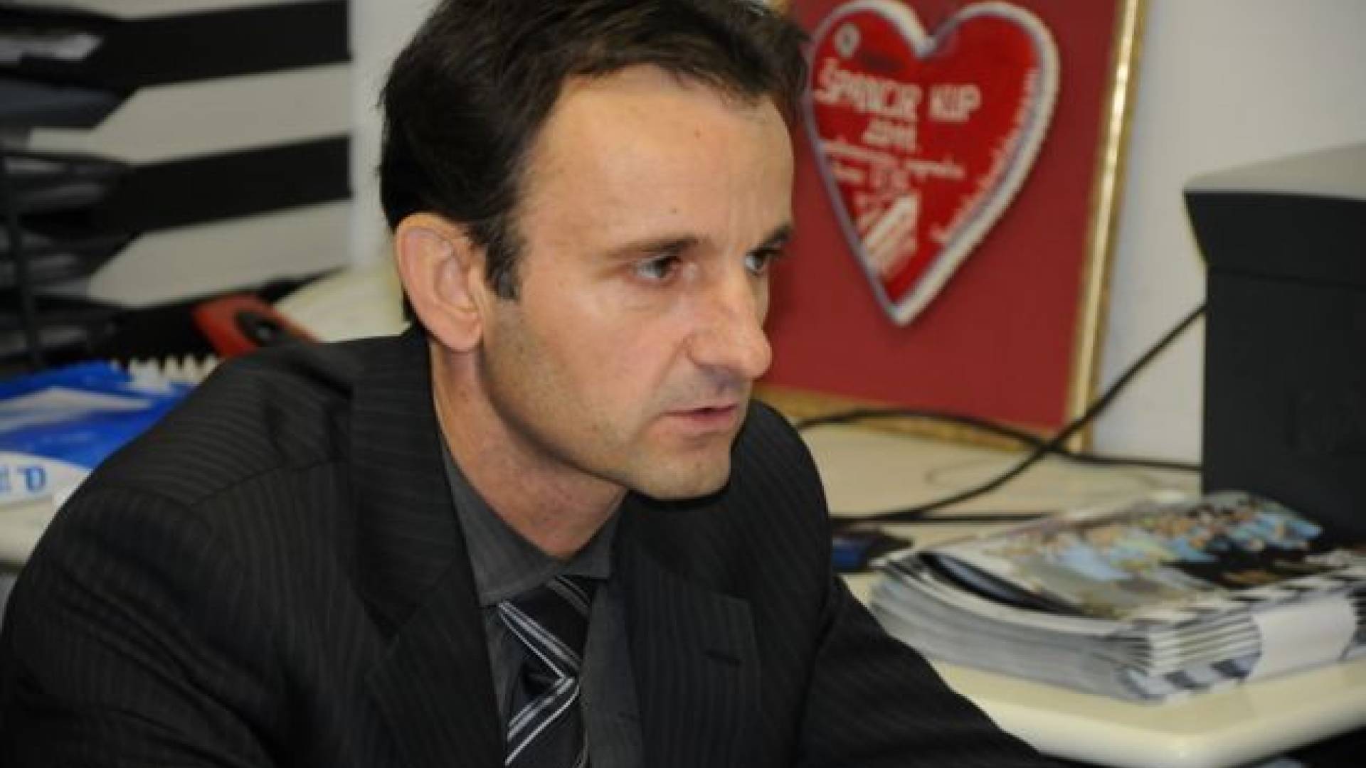 Miroslav Topič je navzoče pozval, naj mu zaupajo.