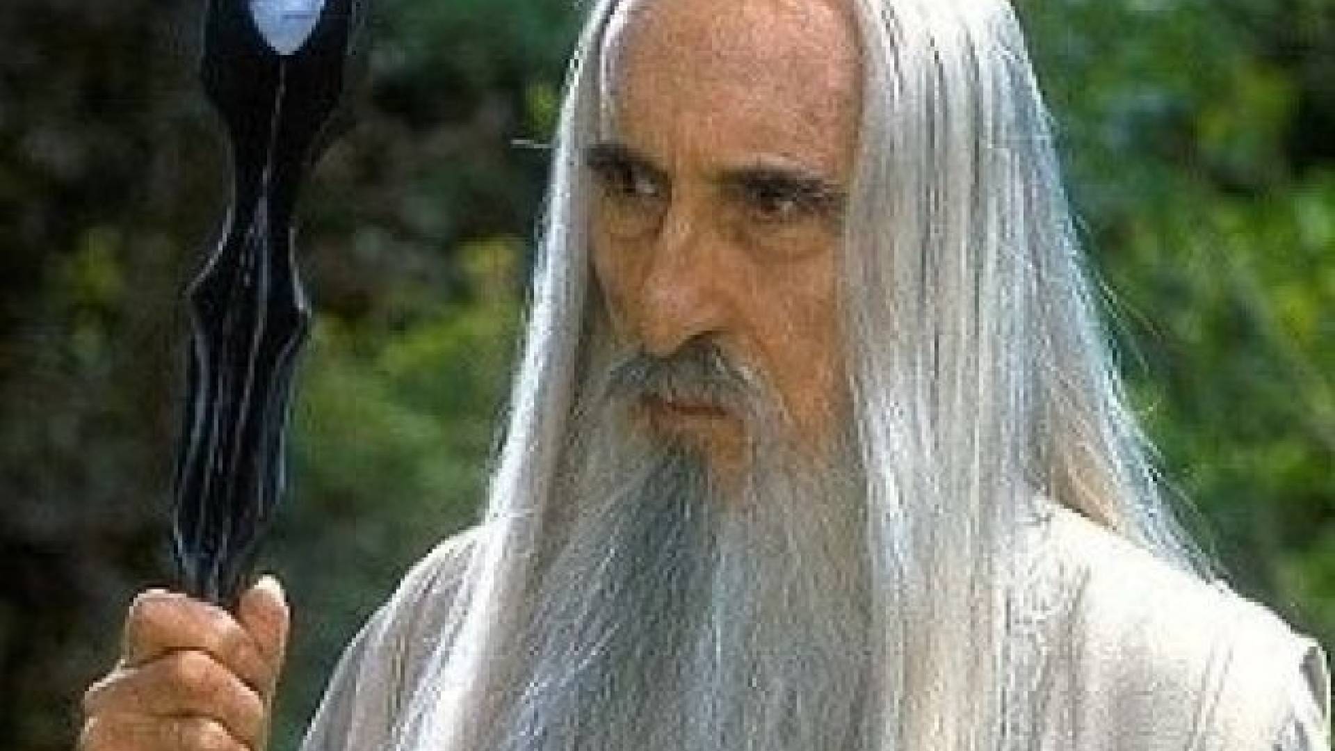 Lee se uvršča med najbolj dejavne igralce na svetu, posnel je namreč več kot 270 filmov.