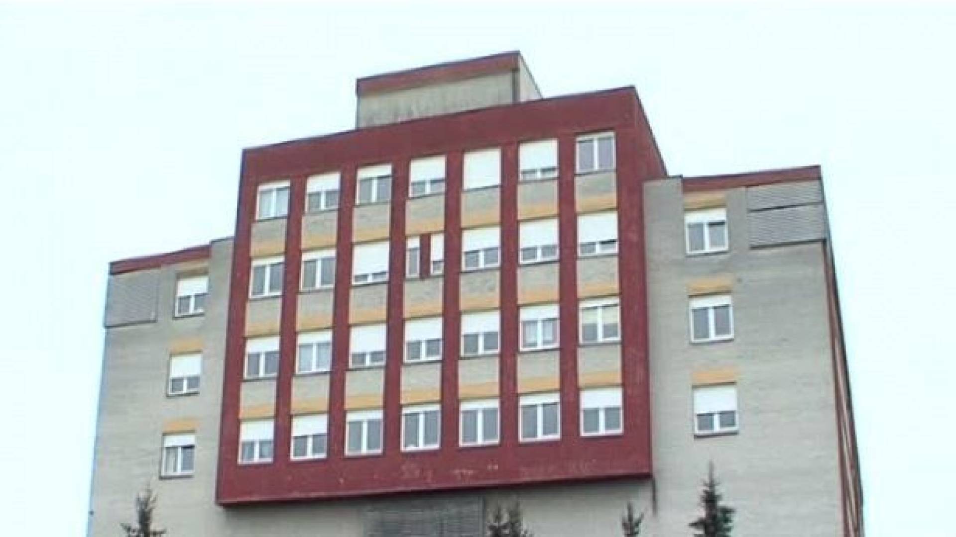 Najvišja plača sega skoraj do 10. tisoč evrov. 