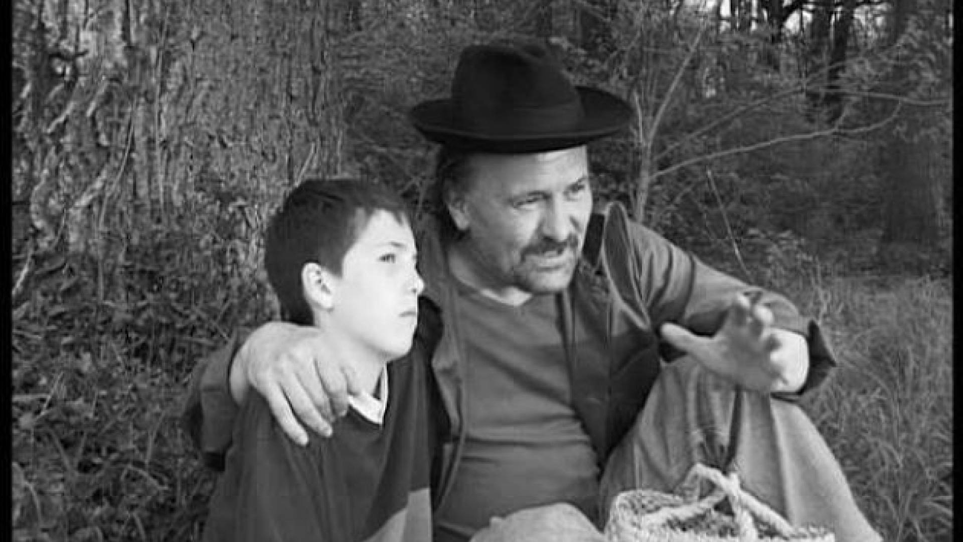  V filmu so poleg Jožeta Baše zaigrali še Vitomir Vratarič, Jaka Žilavec, Matjaž Breznik, Ana Hočevar, Milan Zrinski, Milivoj Miki Roš in Dragica Kolarič. 