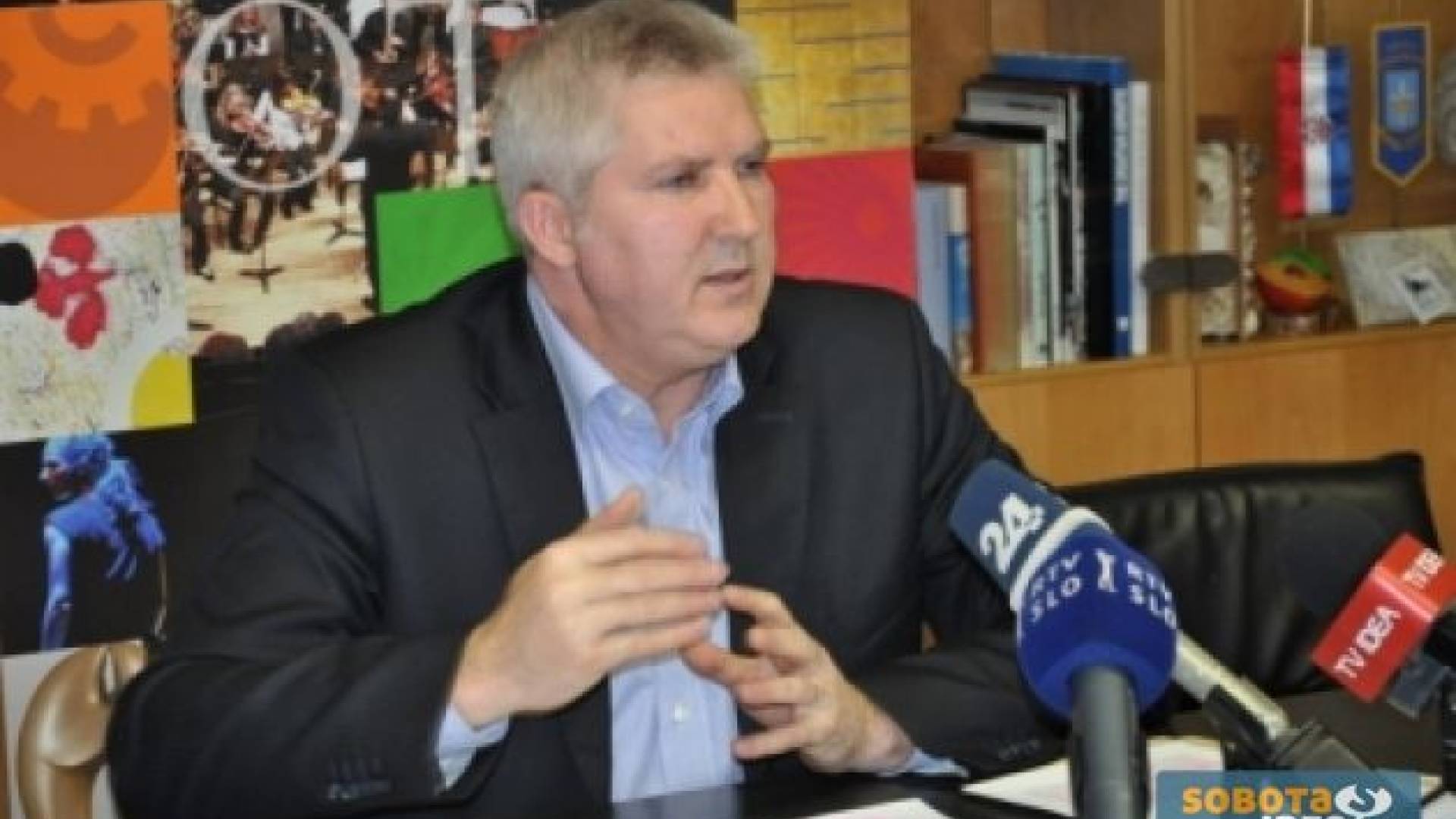 Anton Štihec glede na situacijo v državi protestnike razume in podpira.