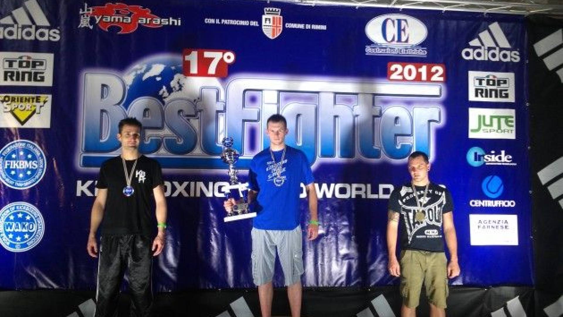 David Žibrat (v sredini).jpg