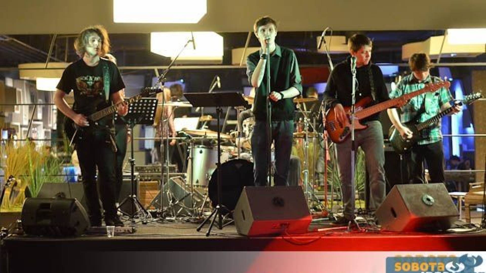 Broken Hearts Foto_arhiv.jpg