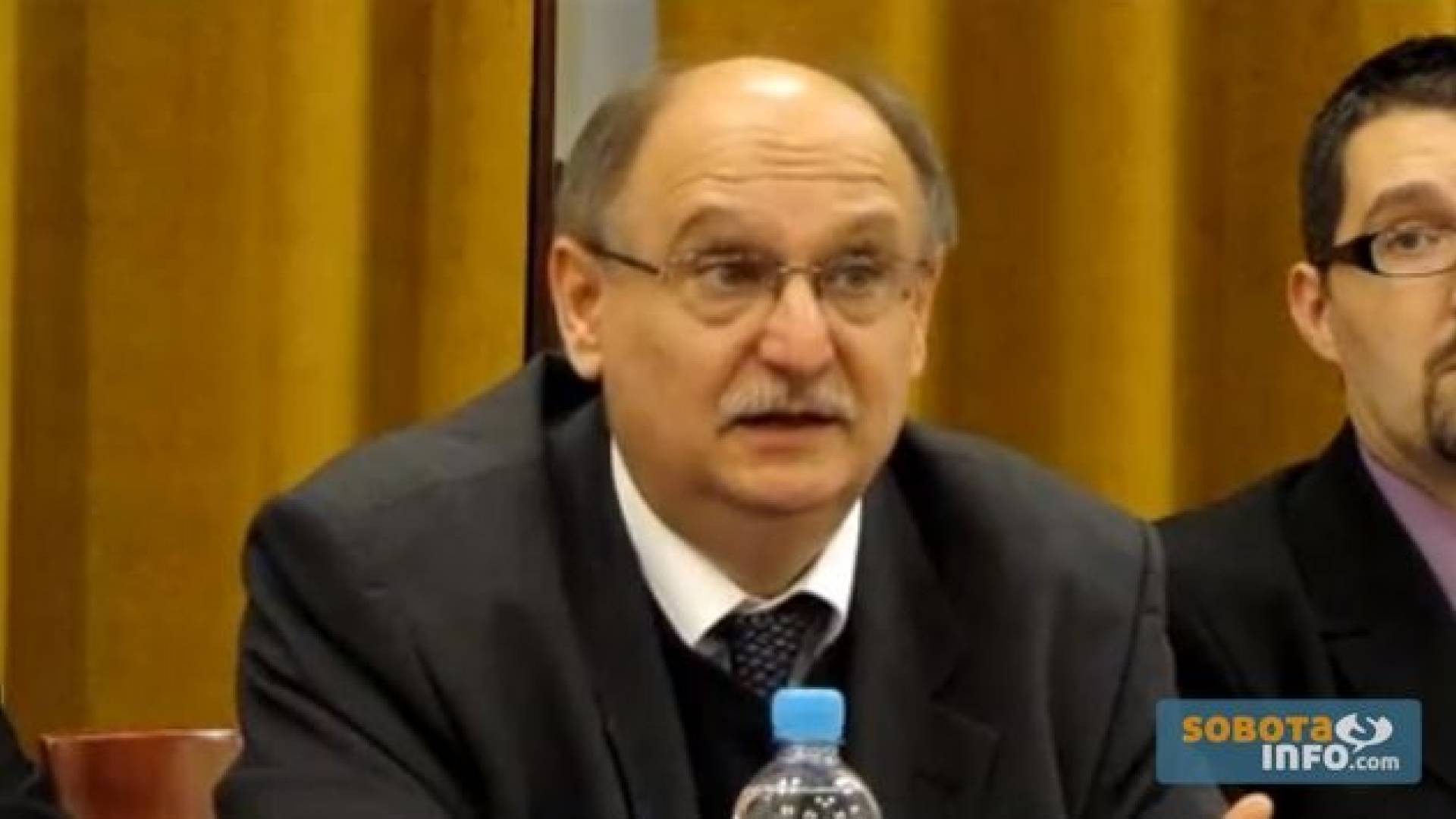 Geza Filo bo nasledil Gezo Erniša, ki je bil škof Evangeličanske cerkve kar 18 let. 