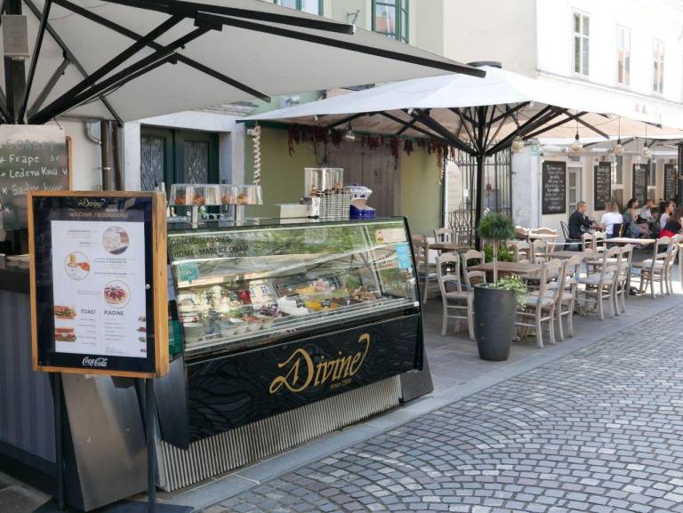 Kavarna Divine