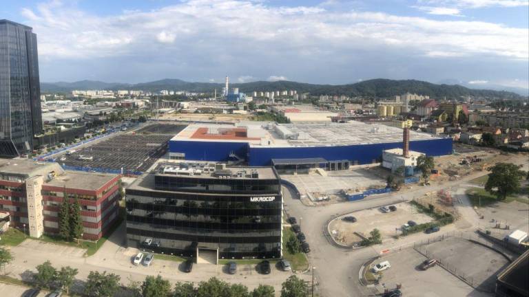 Ljubljanska IKEA počasi dobiva končno podobo. 