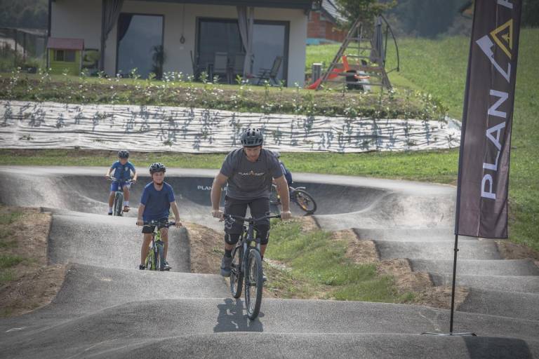 Pump-track