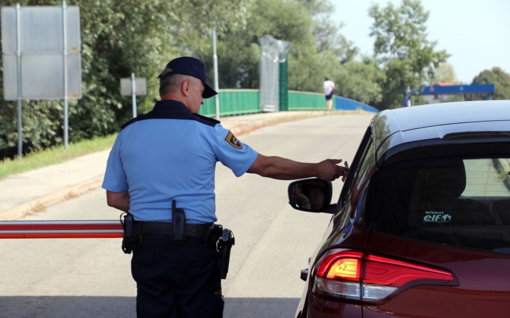 Znano, Zakaj So Policisti In Vojaki Nadzorovali Vse Mejne Prehode V ...