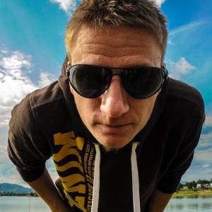 Profile picture for user tomiM